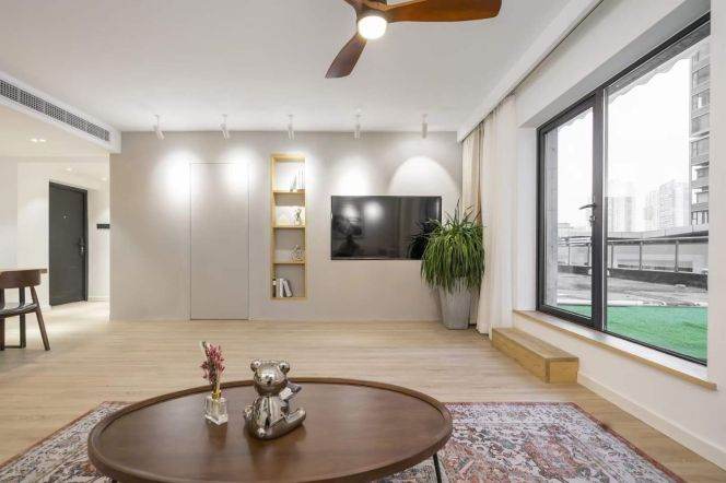 Spacious 3BR Apartment in Jing'an with Terrace (L2/L11)