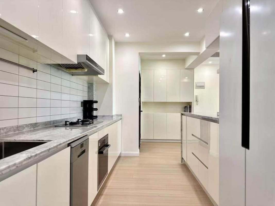 Housing image — Kitchen