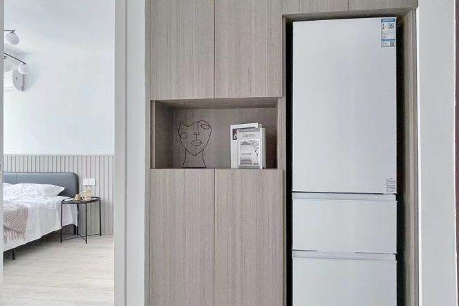 Spacious 1BR Apartment in Jing'an (L2/L7/L14)