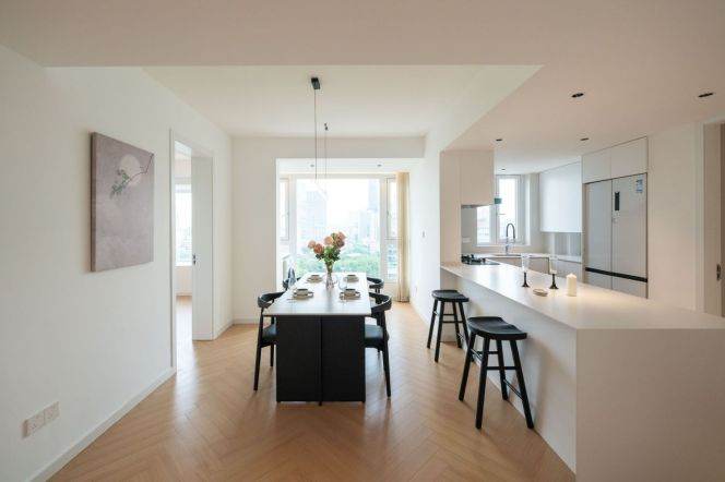 High-Floor 3BR Apartment near West Yan'An Rd Metro (L3/L4)