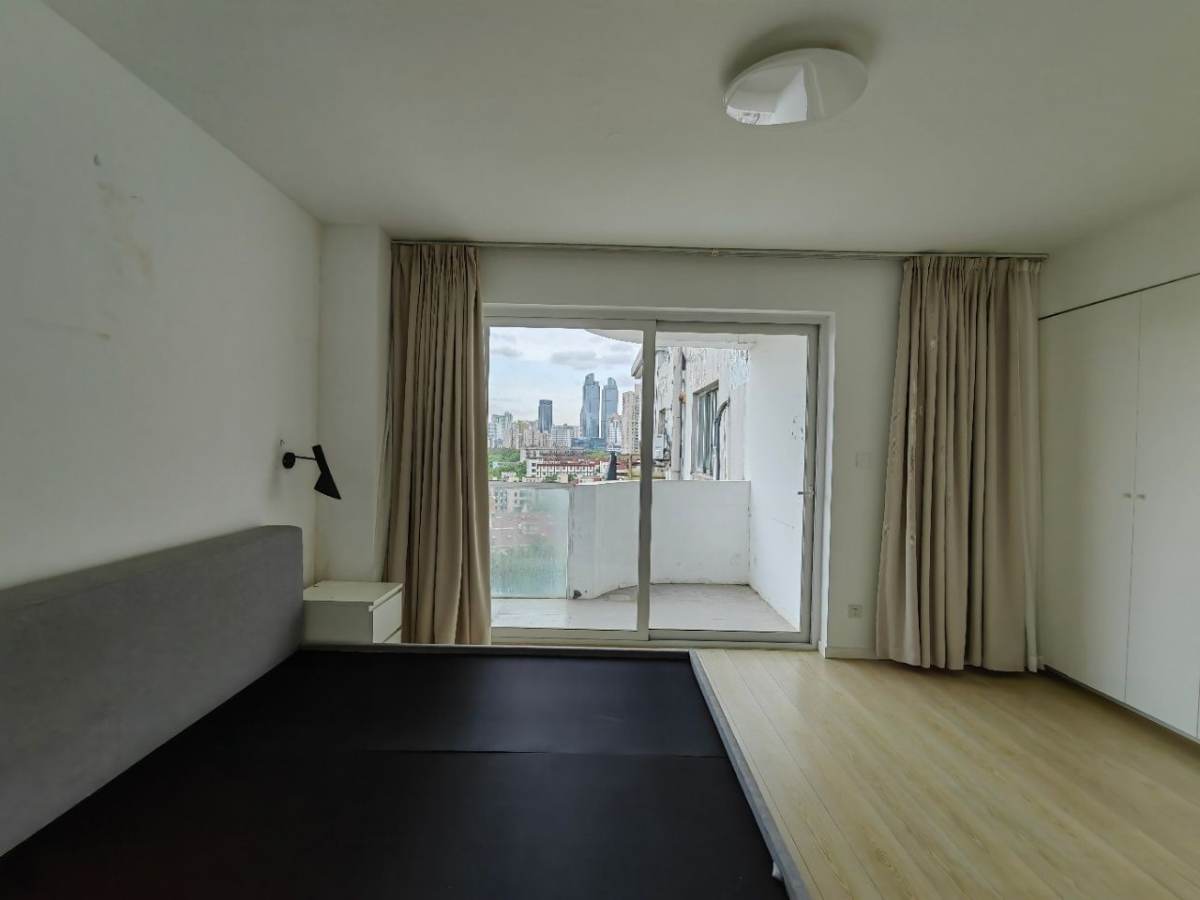 Housing image — Bedroom