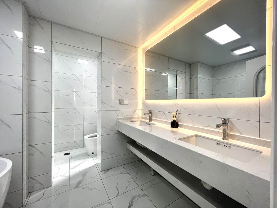 Housing image — Bathroom