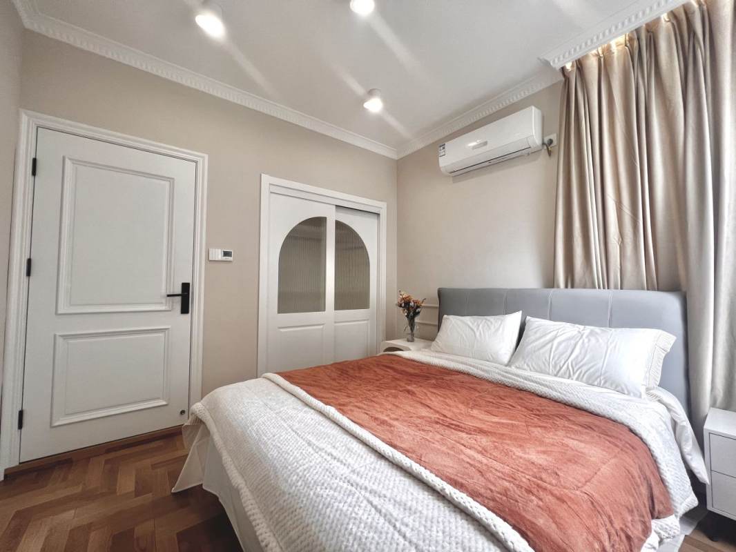 Housing image — Bedroom