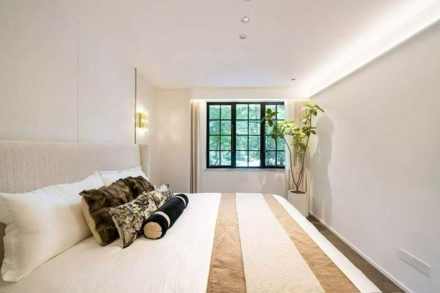 Housing image — Bedroom