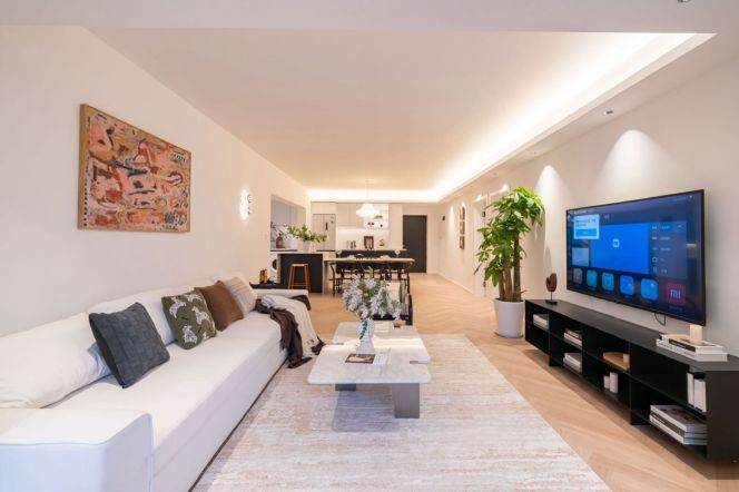 3BR Apartment in Gubei (L10)