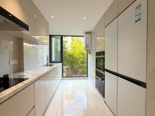 Housing image — Kitchen