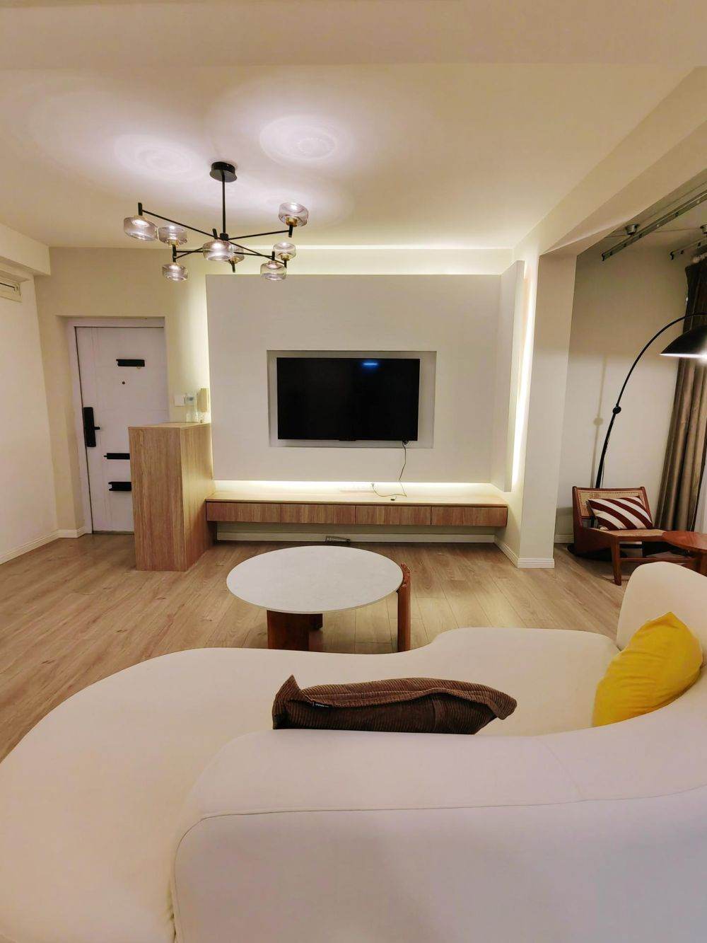 Housing image — Living Room