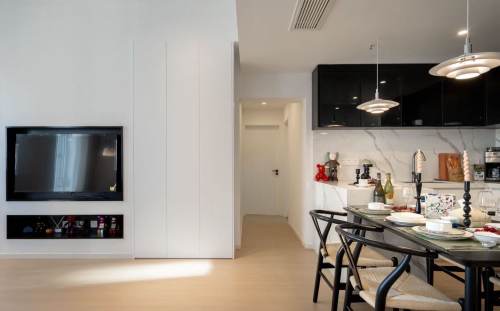 Housing image — Dining Area