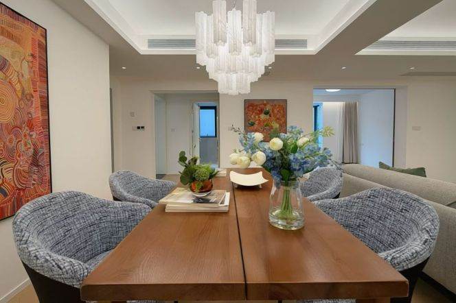 3BR Apartment in Jing'an with Green View (L2/L11)