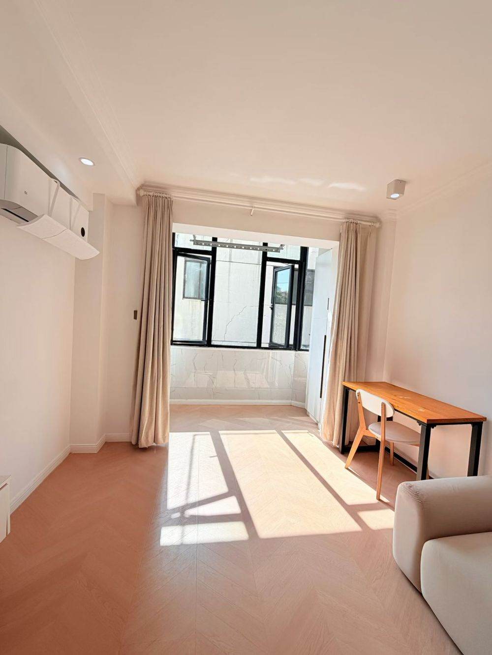 Housing image — Living Room