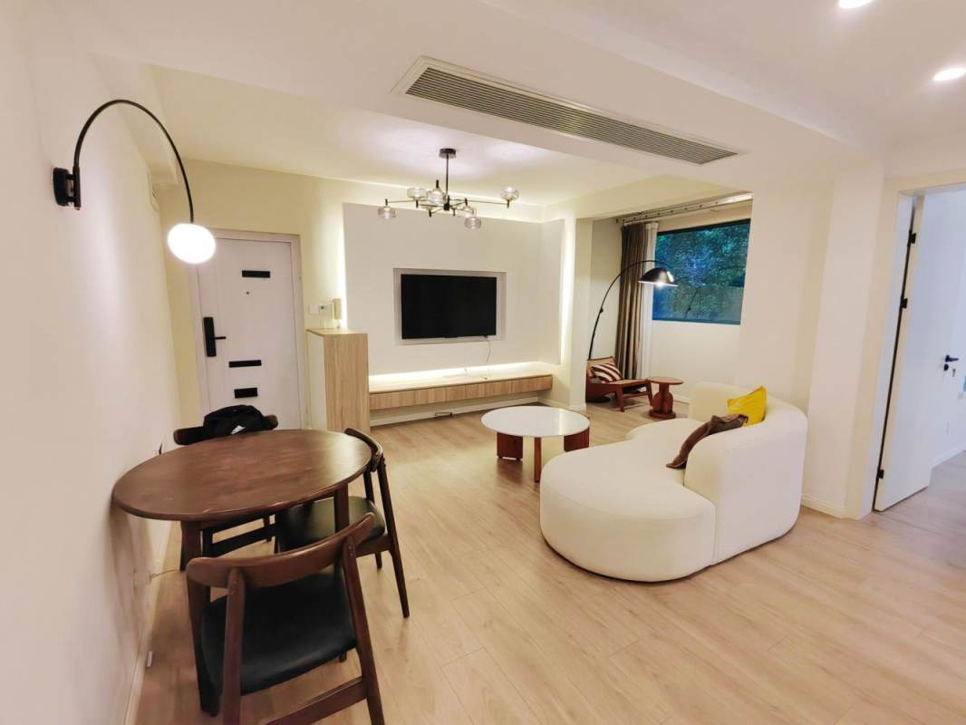 Housing image — Living Room