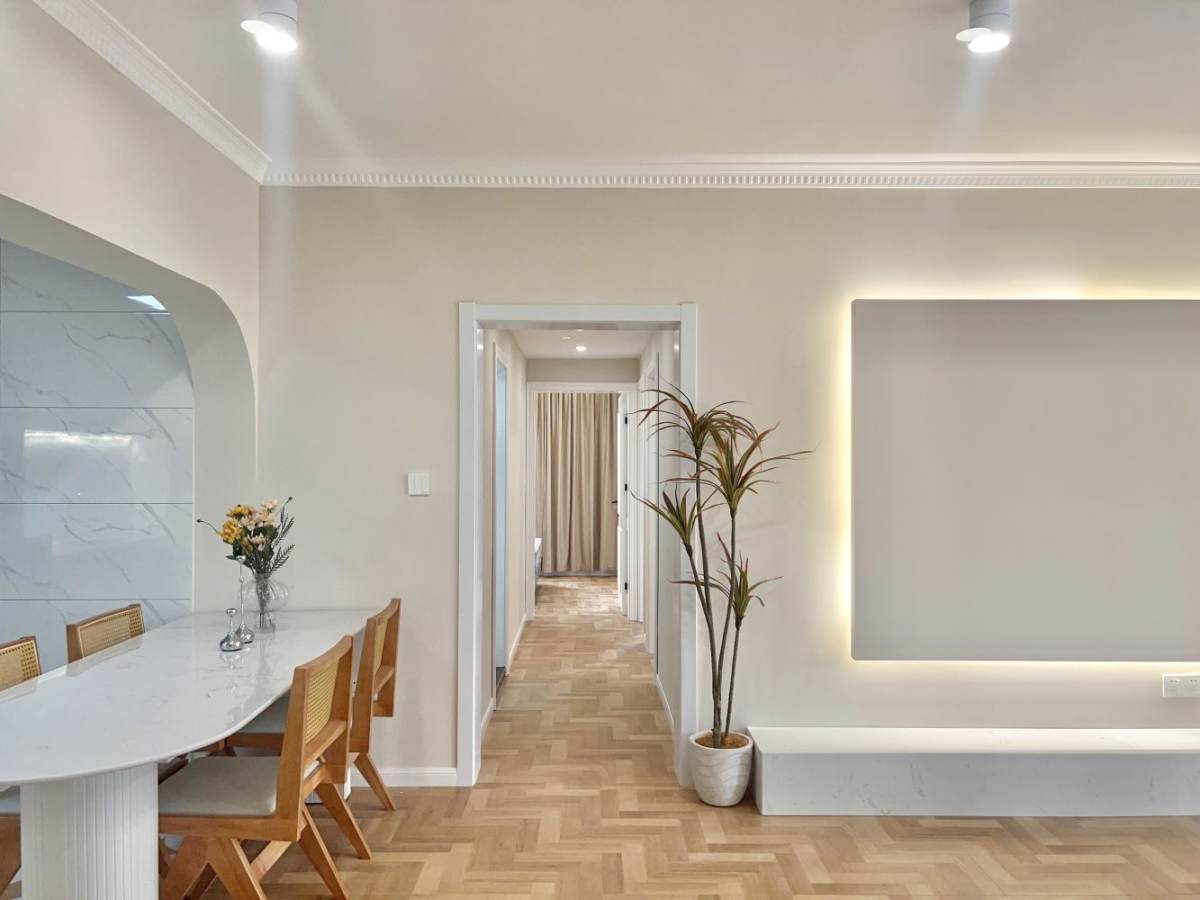 Housing image — Dining Area