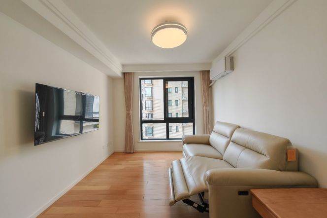 2BR Apartment in Jing'an (L7/L13)
