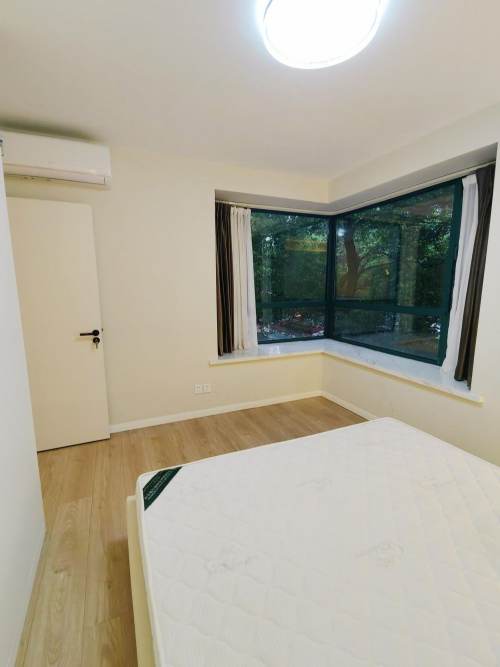 Housing image — Bedroom
