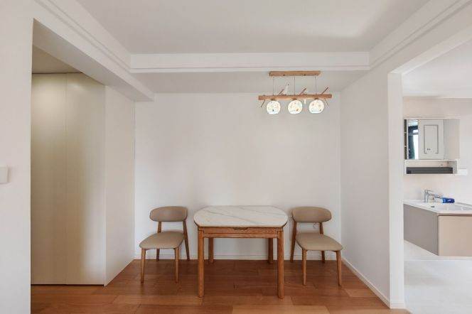 2BR Apartment in Jing'an (L7/L13)