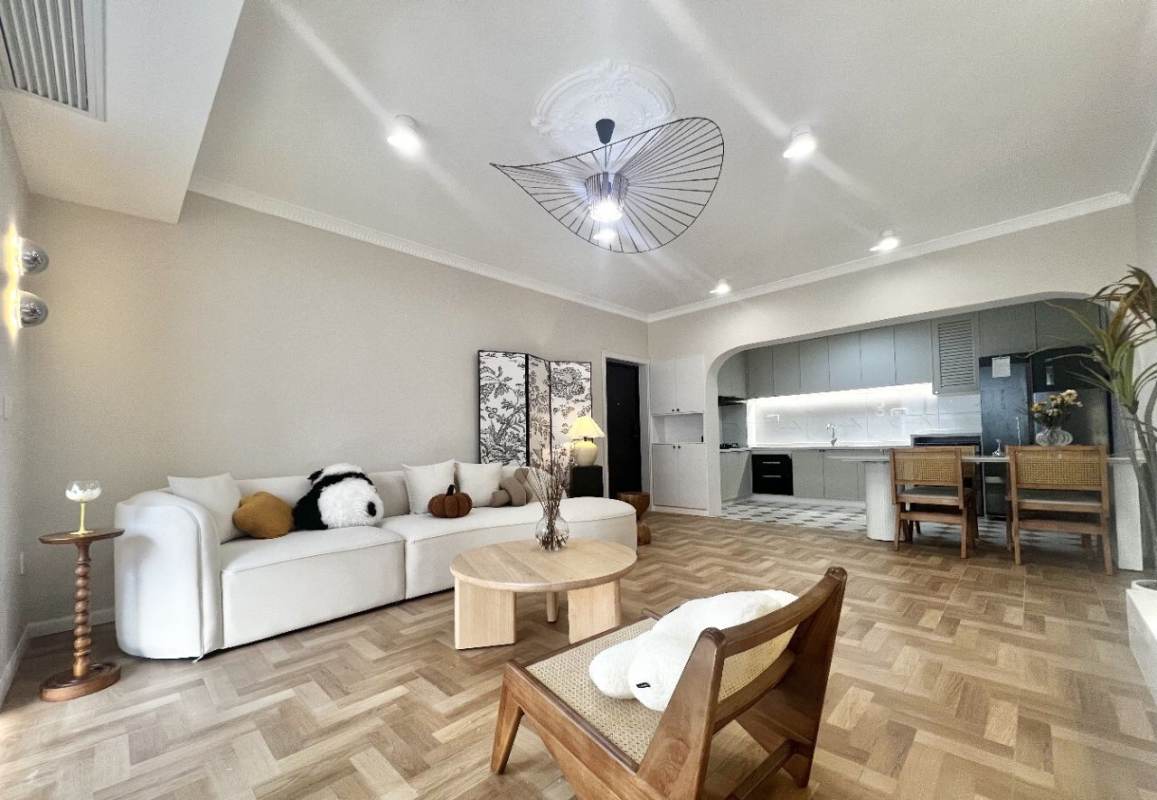 Housing image — Living Room