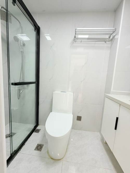 Housing image — Bathroom