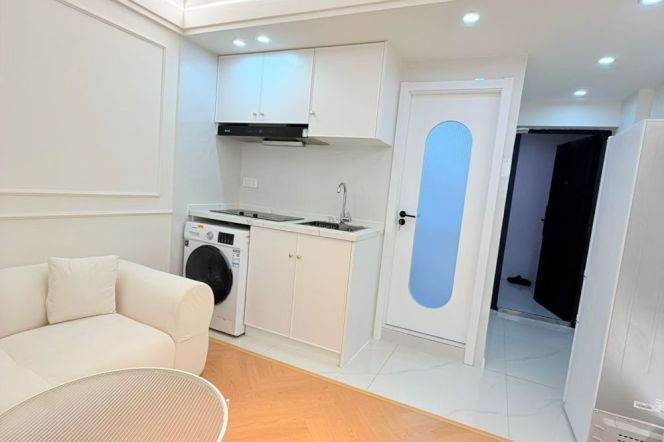 1BR Apartment near Zhongshan Park (L3/L4)