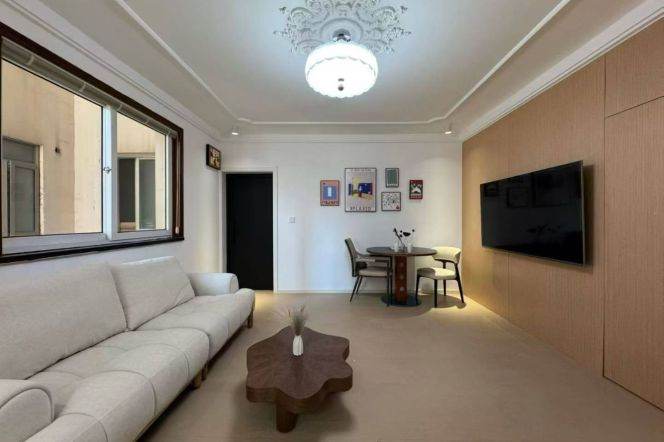 2BR Apartment in Jing'an