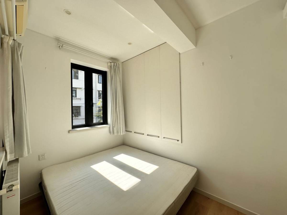 Housing image — Bedroom
