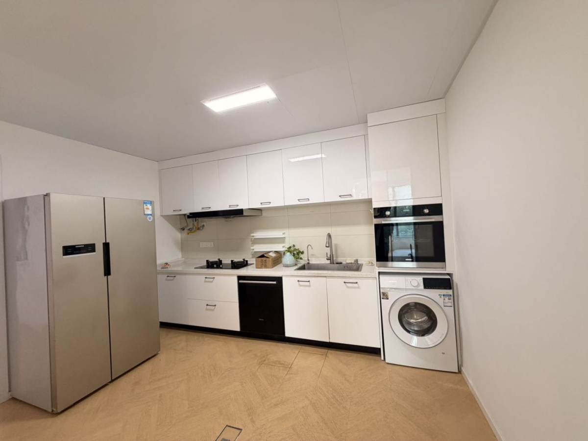 Housing image — Kitchen