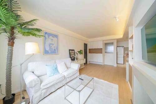 Housing image — Living Room
