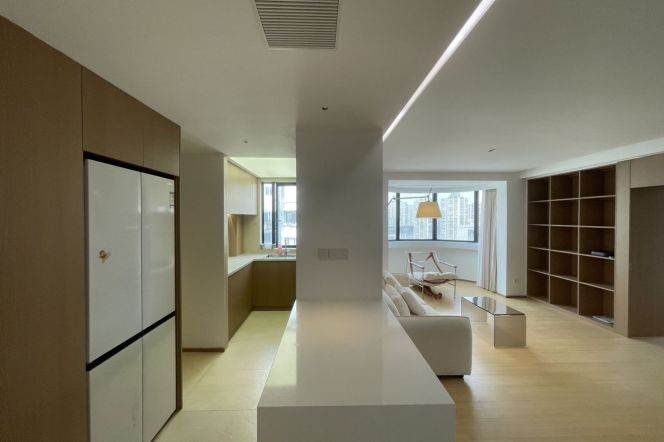 High-Floor 2BR Apartment near Changshou Rd Metro with Outstanding View (L13)
