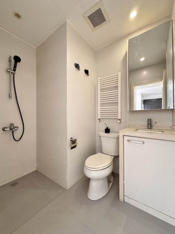 Housing image — Bathroom