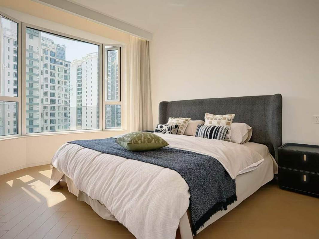 Housing image — Bedroom