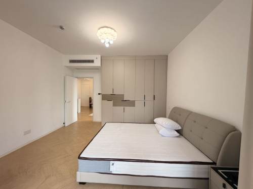 Housing image — Bedroom
