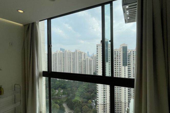 High-Floor 2BR Apartment at Brilliant City with Floor-to-Ceiling Windows (L3/L4)