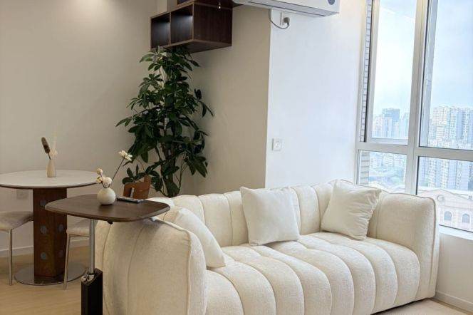 High-Floor 1BR Apartment near Qufu Rd Metro (L1/L8/L12)