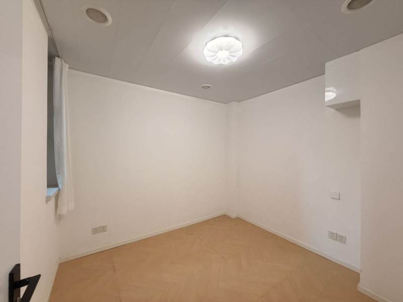 Housing image — Bedroom