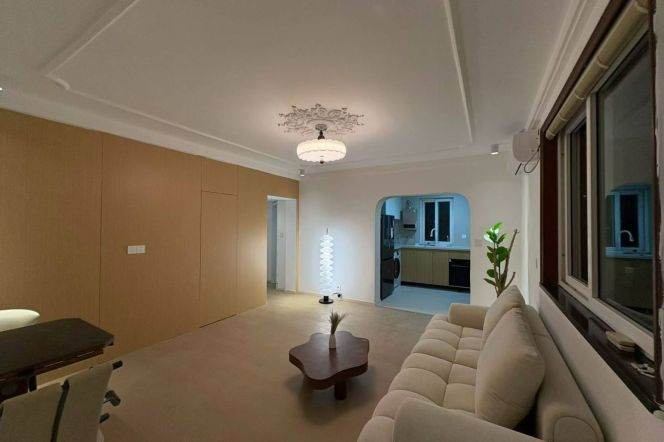 2BR Apartment in Jing'an