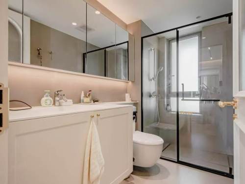 Housing image — Bathroom