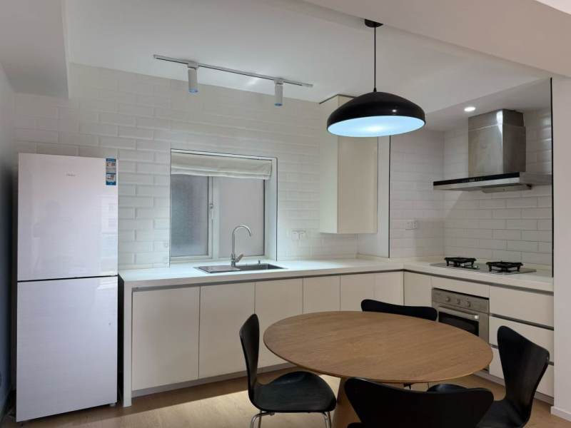 Housing image — Dining Area