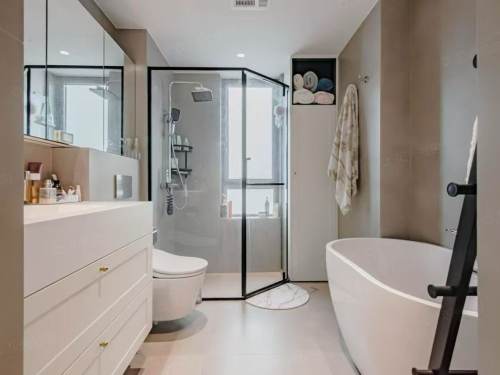 Housing image — Bathroom