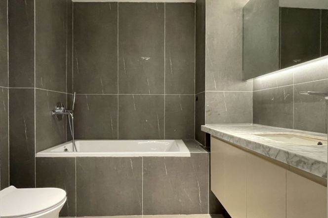 High-Floor 3BR Apartment in Jing'an with Floor-to-Ceiling Windows