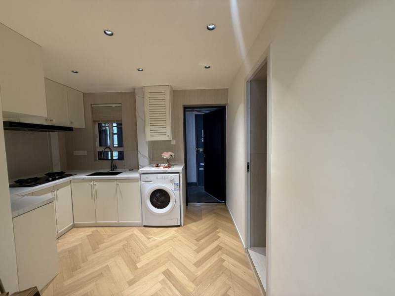 Housing image — Kitchen