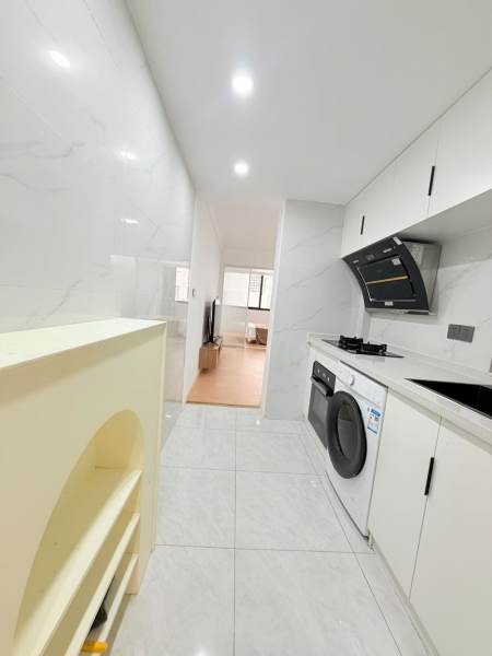 Housing image — Kitchen