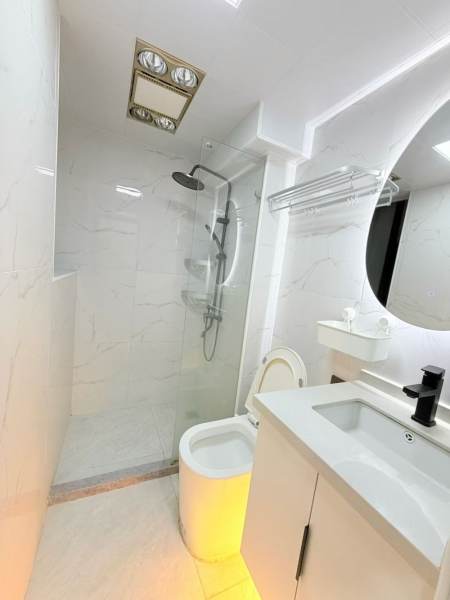 Housing image — Bathroom