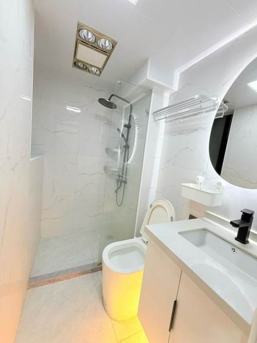 Housing image — Bathroom
