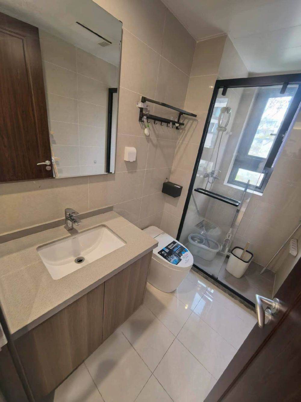 Housing image — Bathroom