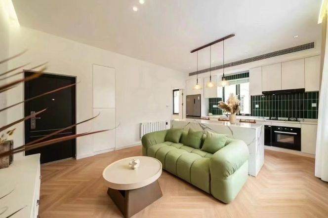 2BR Lane House in Old Xuhui with Terrace