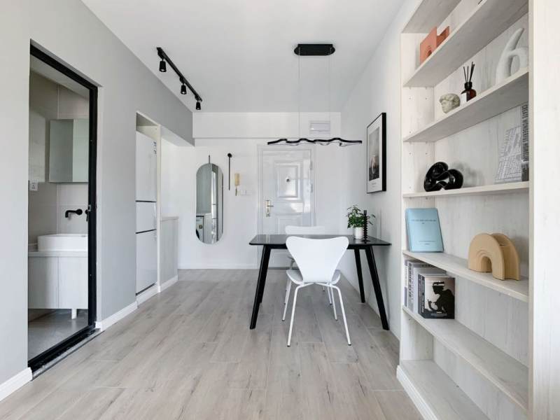 Housing image — Living Room