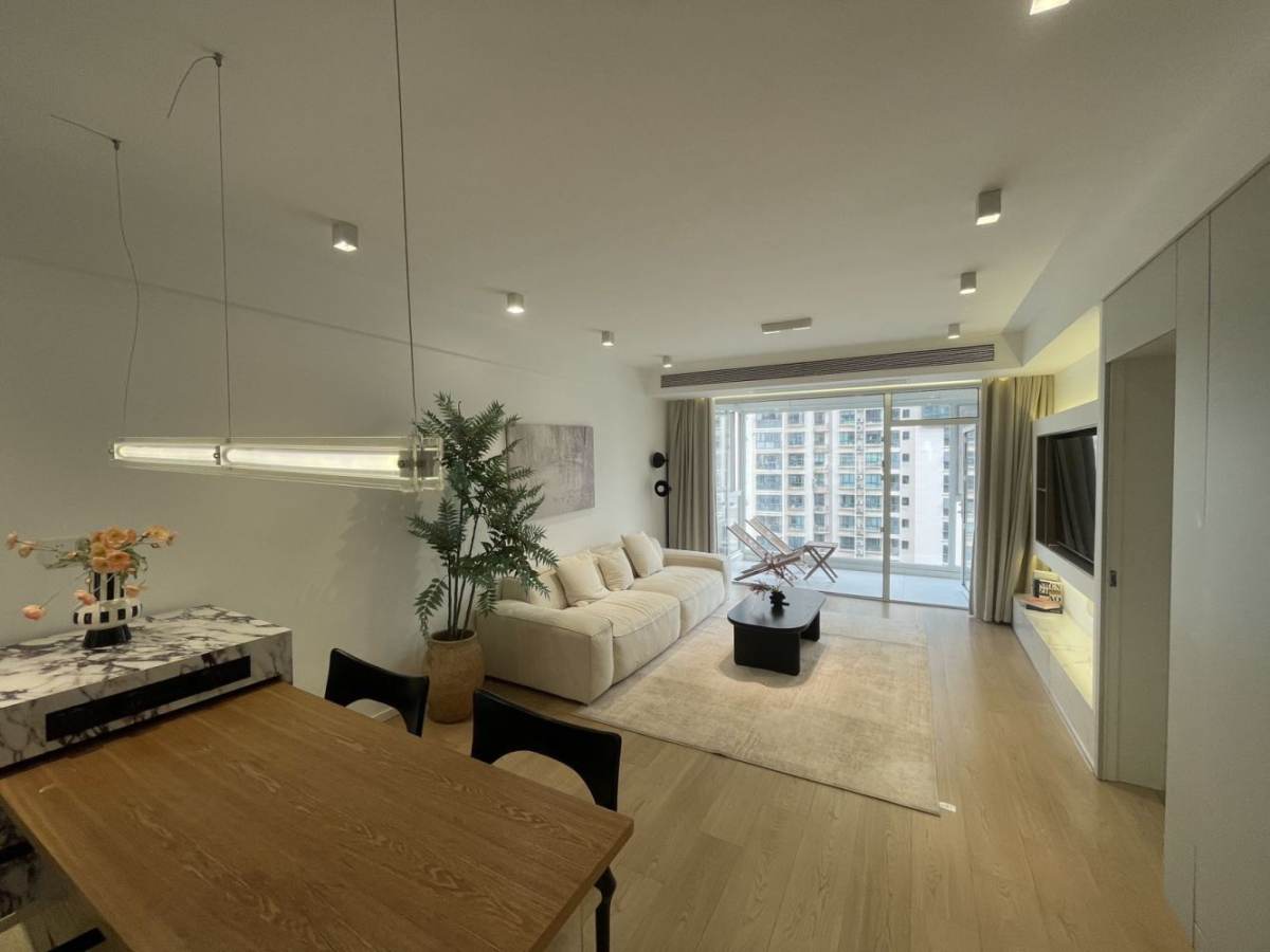 Housing image — Living Room