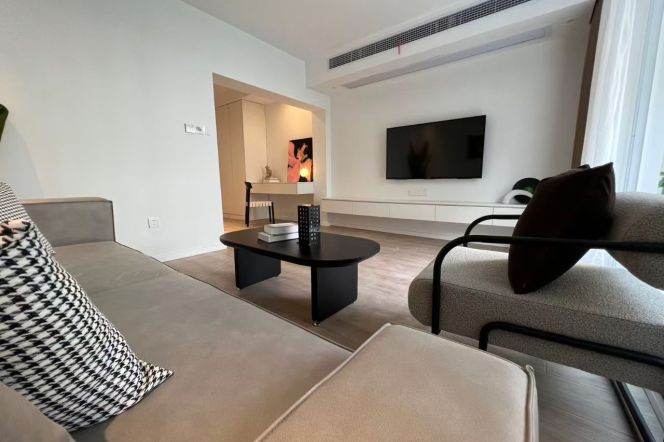 1BR Apartment in Xujiahui (L4)