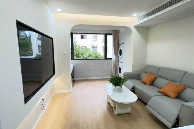 1BR Apartment in Gubei