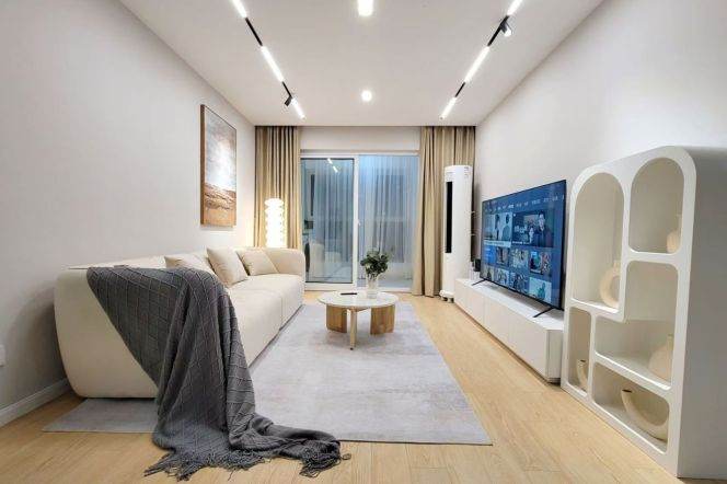 High-Floor 3BR Apartment near Lingzhao Xincun  Metro (L8)