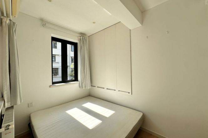 2BR Apartment in Old Xuhui (L10/L11)